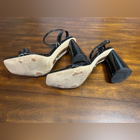 Sam Edelman Black Sandals Sleek Design-WORN-Scratches on heel - Picture 5 of 7